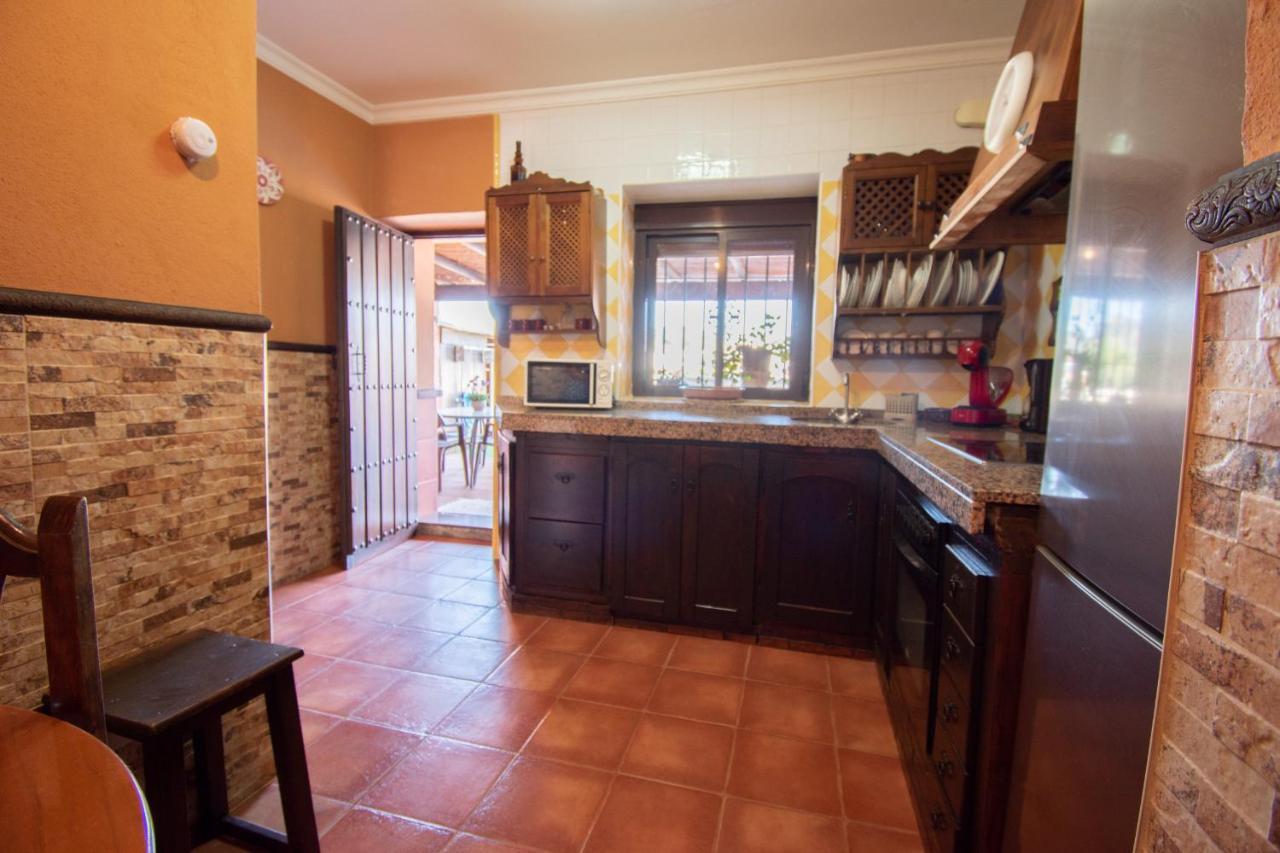 Villa Elisabeth Con Piscina Climatizada Chimenea Y Terraza Арріате Екстер'єр фото